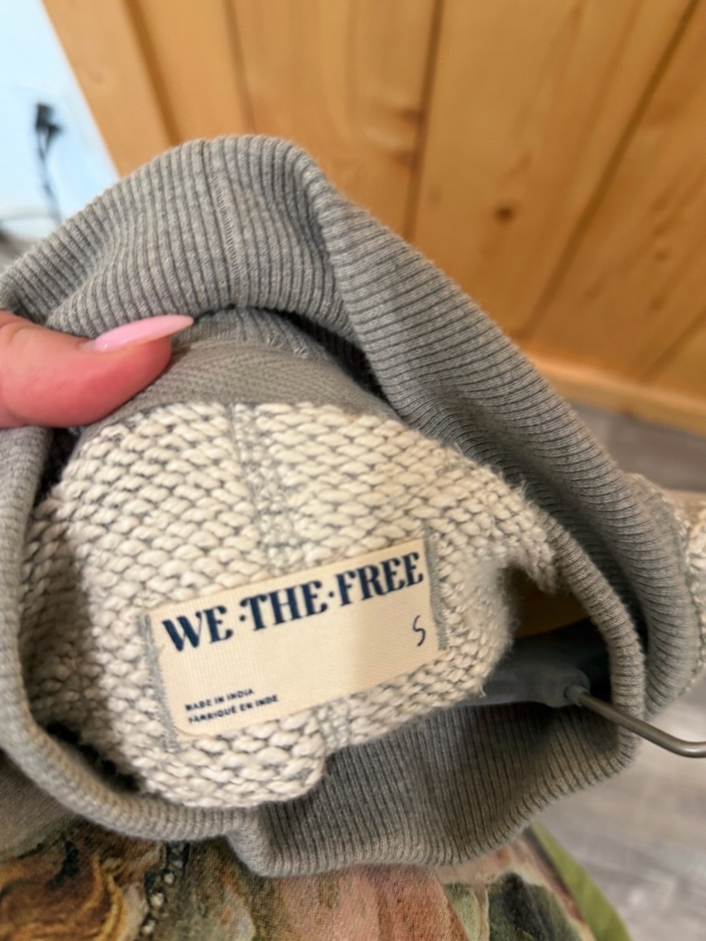 We The Free Wonderful Pullover Small - Picture 4 of 4